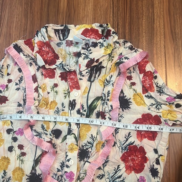 Fun Floral Print Fringe top - Picture 8 of 11